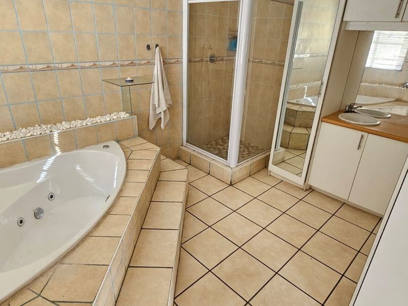 House For Sale in Kimberley North - Photo 8