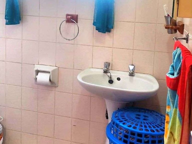 Townhouse For Sale in Camelot - Photo 9