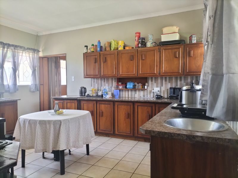 House For Sale in Neserhof - Photo 6