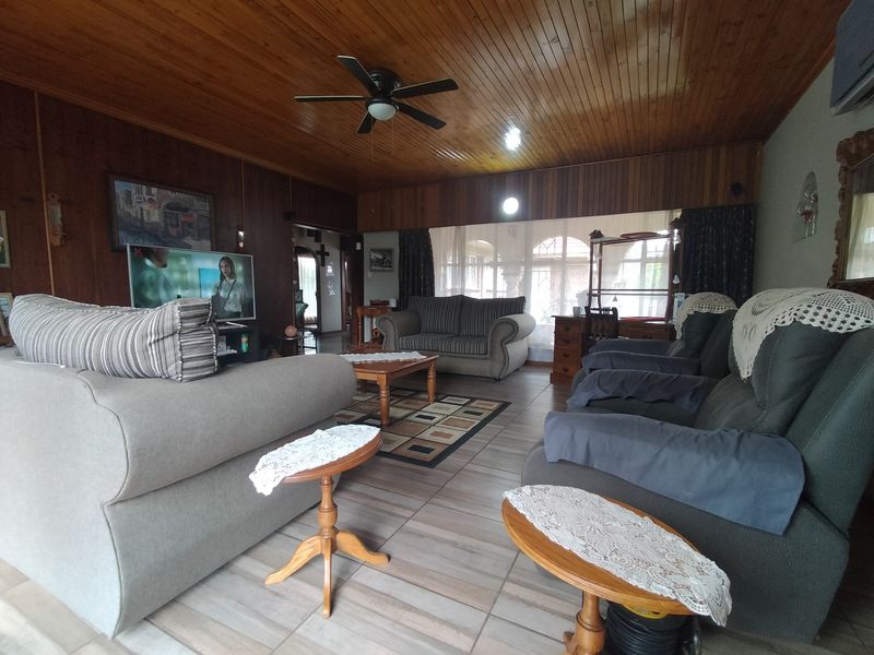 House For Sale in Neserhof - Photo 2