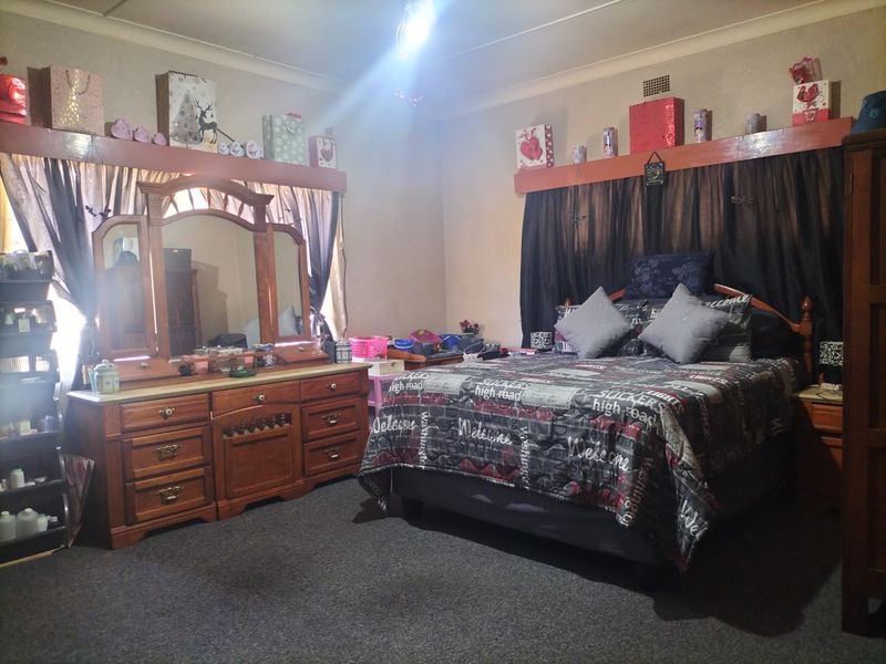 House For Sale in Wilkeville - Photo 9