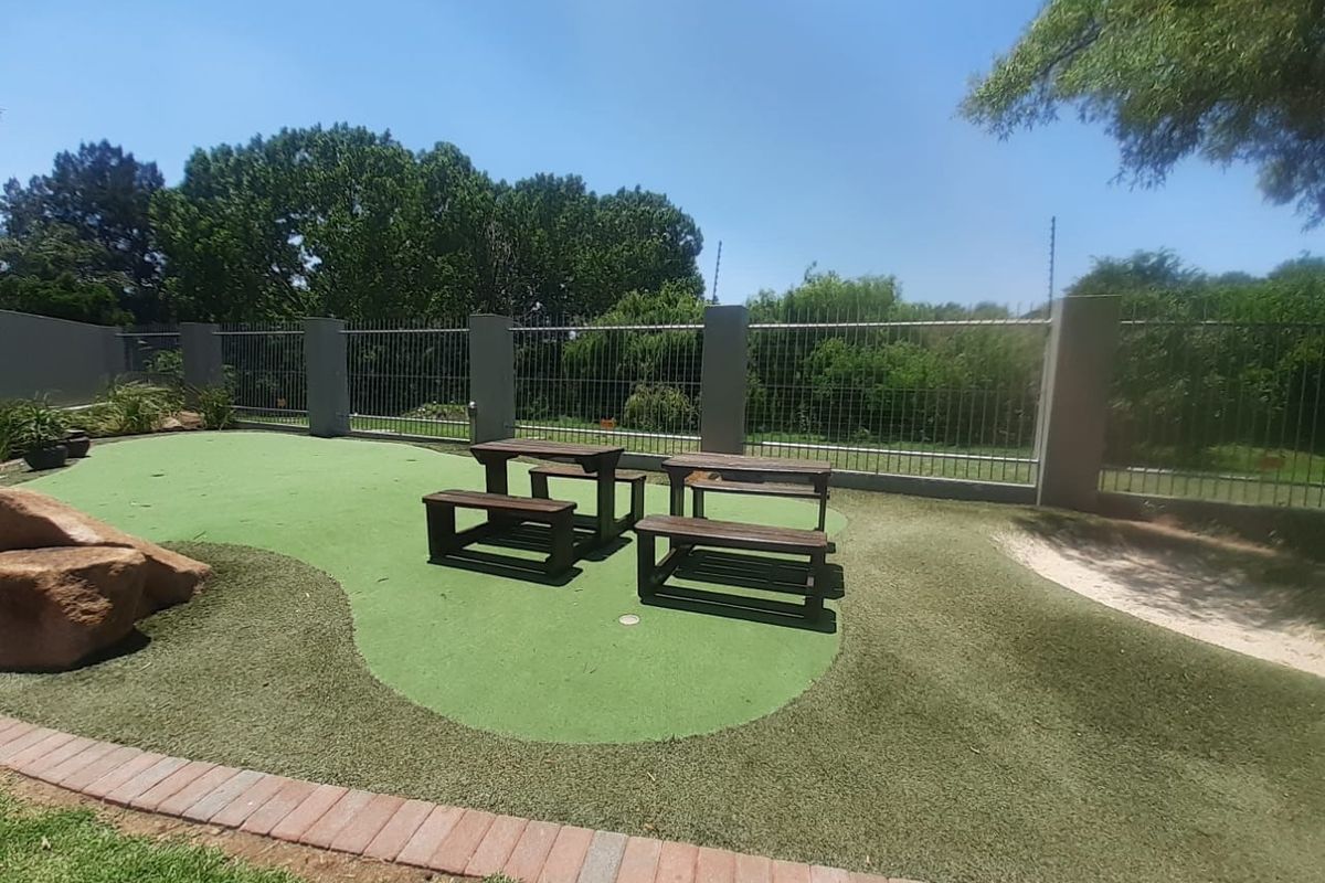 Apartment For Sale in Paulshof - Photo 3