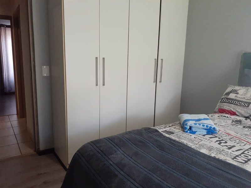 Apartment For Sale in Paulshof - Photo 7