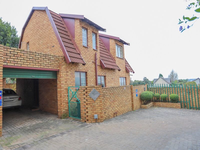 Townhouse For Sale in Boskruin - Photo 4