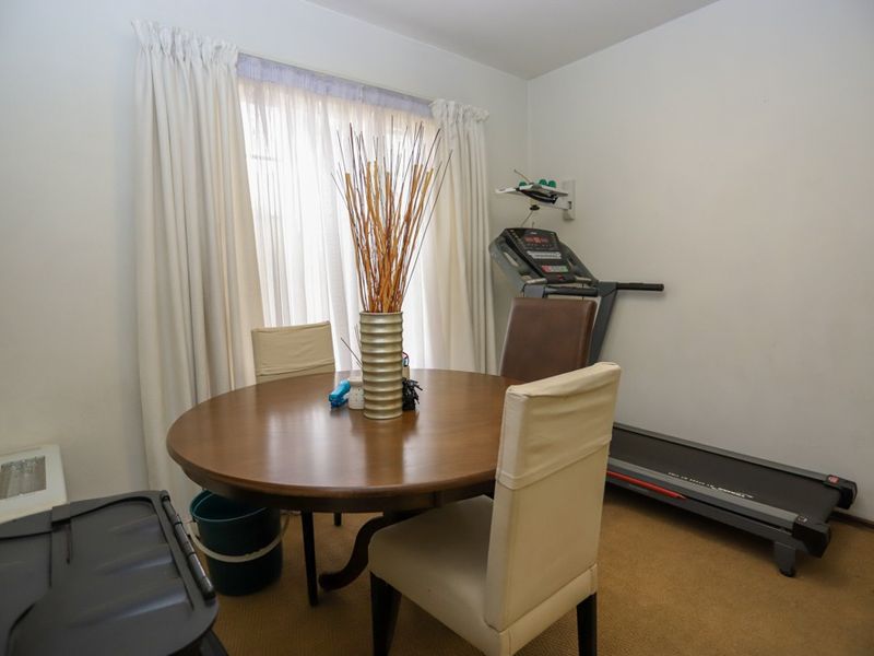 Townhouse For Sale in Boskruin - Photo 5