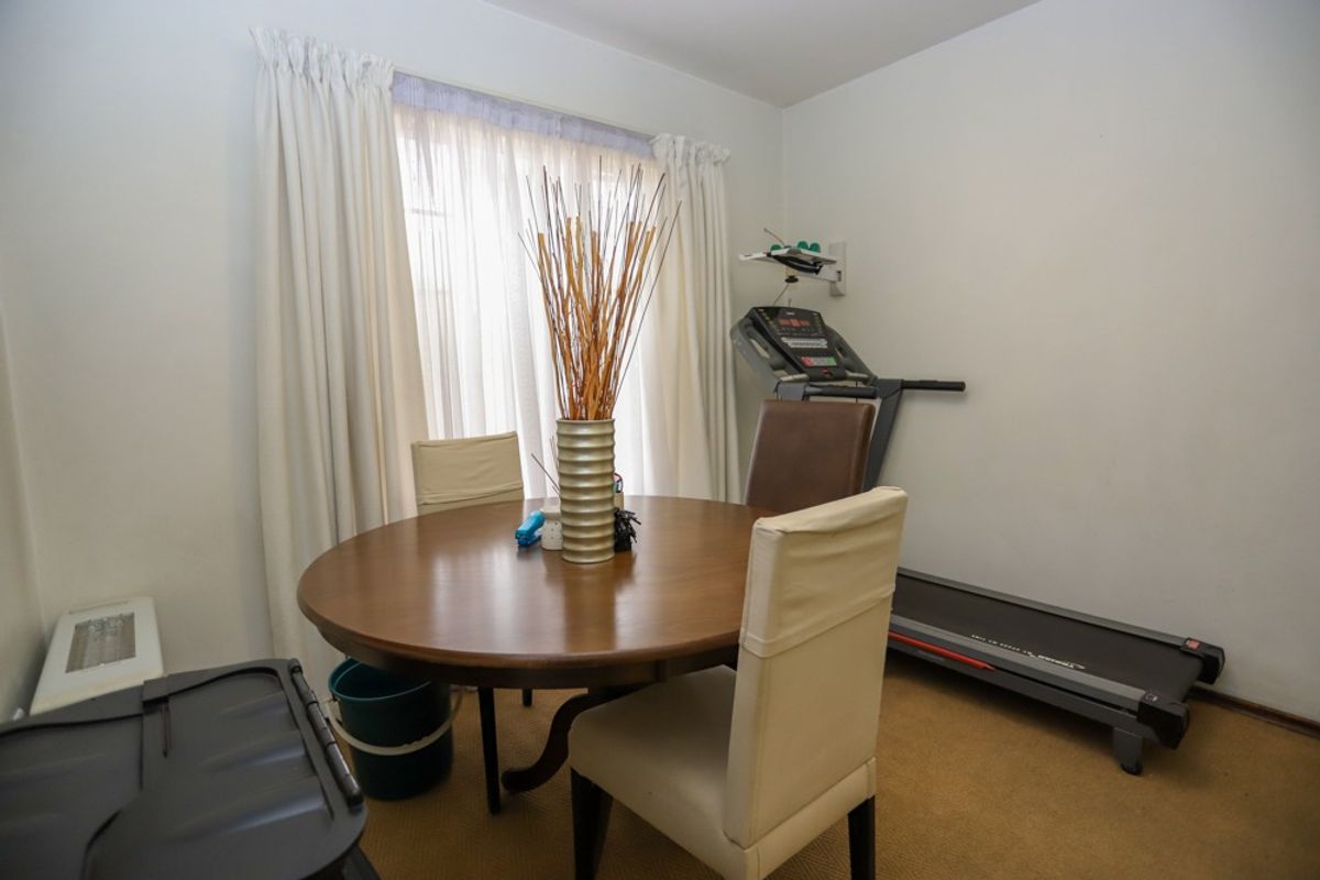 Townhouse For Sale in Boskruin - Photo 5