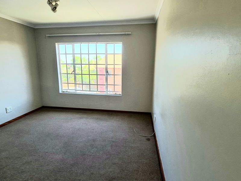 Apartment For Sale in The Reeds - Photo 8