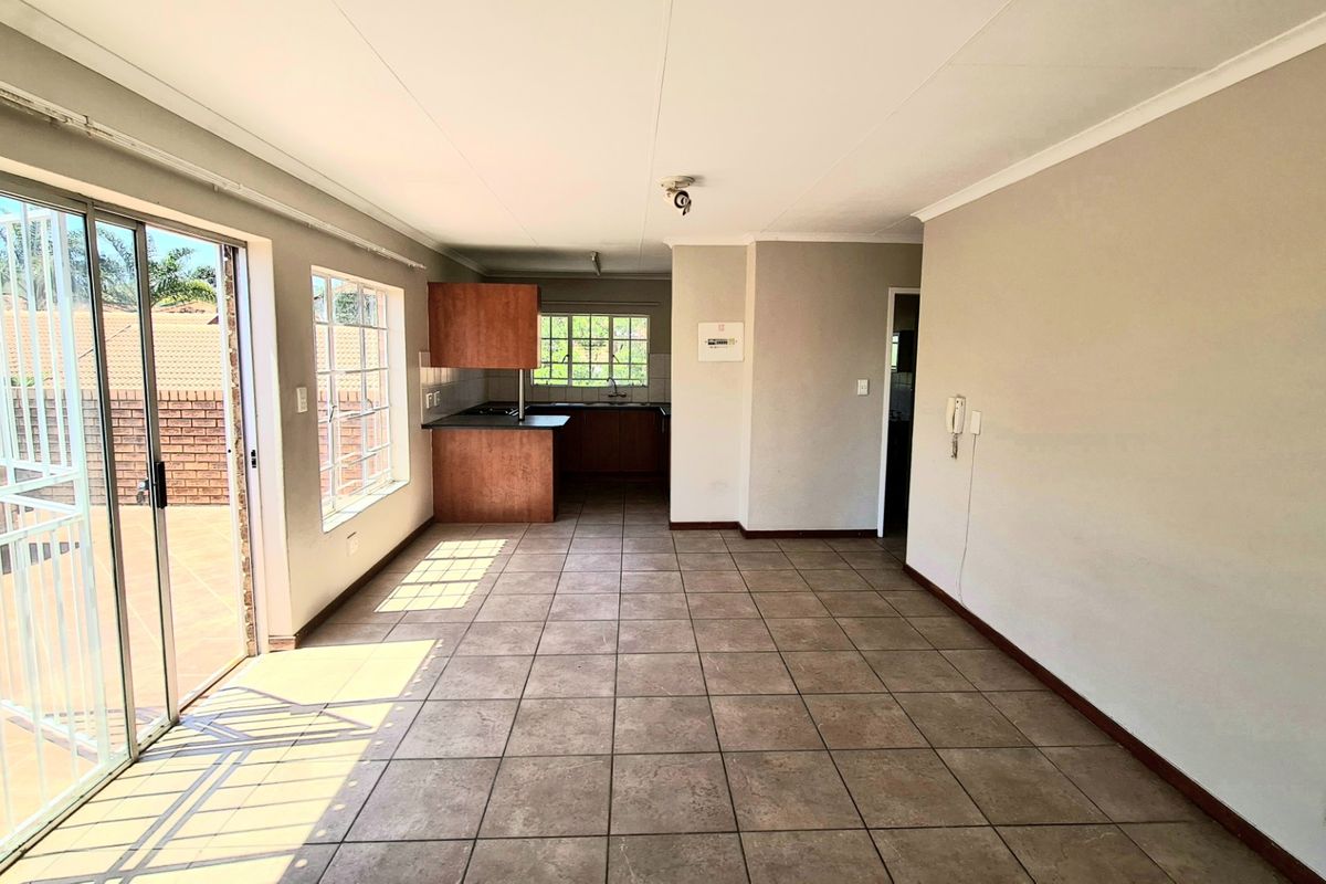 Apartment For Sale in The Reeds - Photo 2