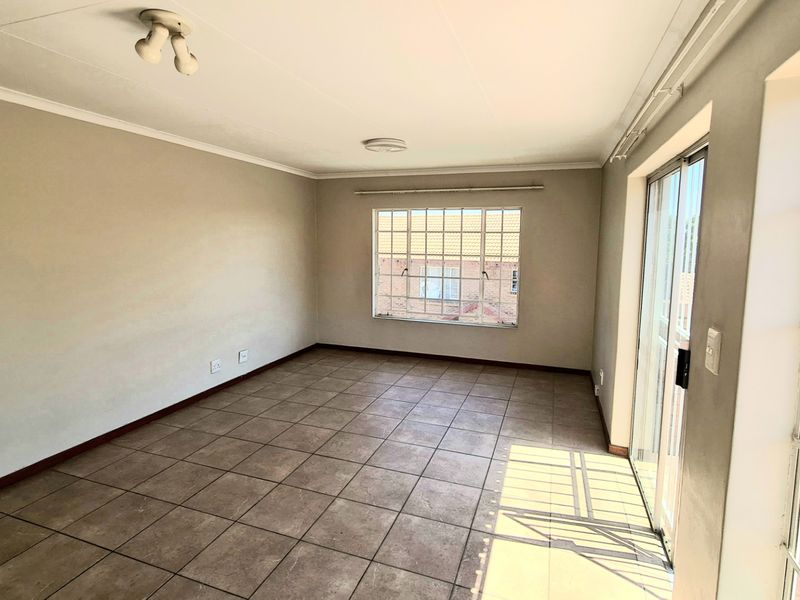 Apartment For Sale in The Reeds - Photo 5