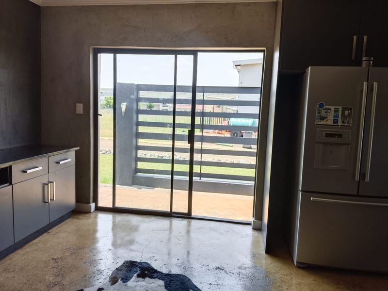 House For Sale in Summer Place Estate - Photo 7