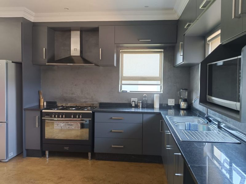 House For Sale in Summer Place Estate - Photo 5