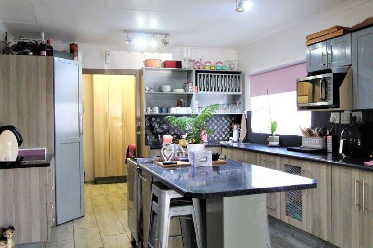 House For Sale in Modimolle Central - Photo 2