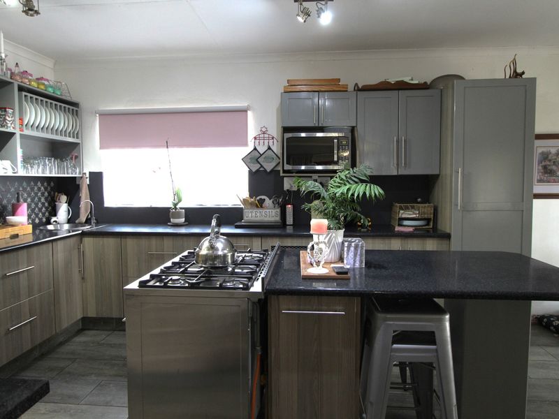 House For Sale in Modimolle Central - Photo 4