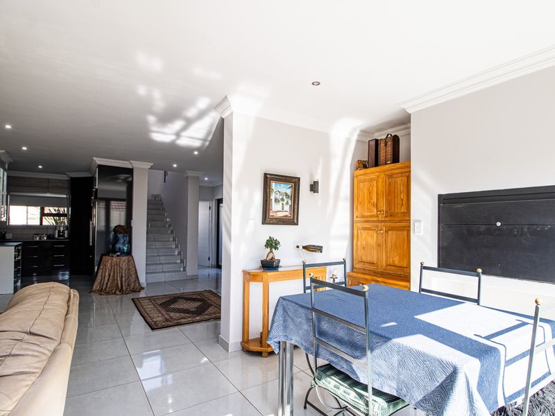 House For Sale in Magalieskruin - Photo 7