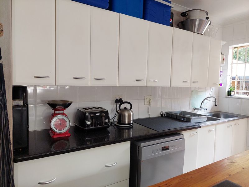 House For Sale in Zwartkop - Photo 8