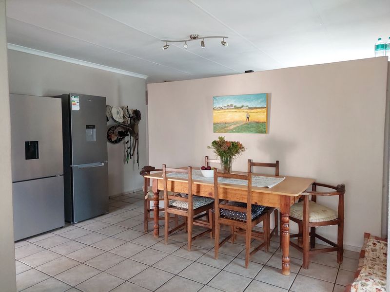 House For Sale in Zwartkop - Photo 5