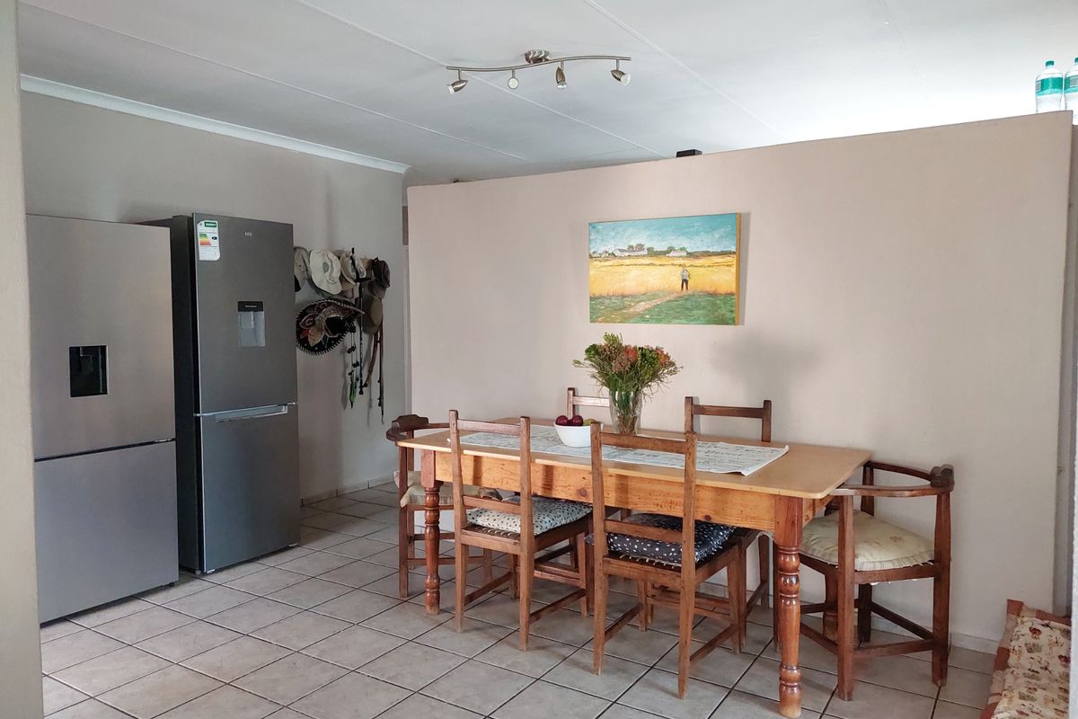 House For Sale in Zwartkop - Photo 5