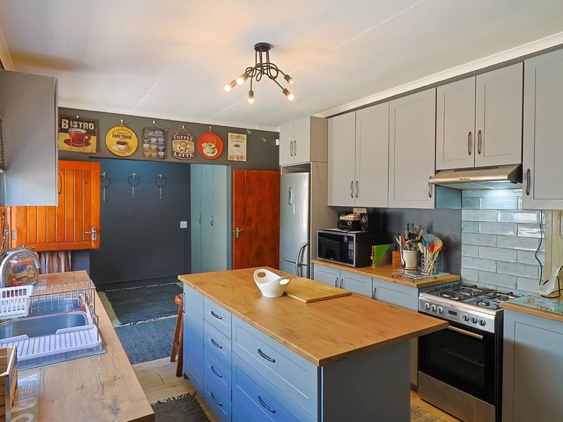 House For Sale in Montagu Central - Photo 8