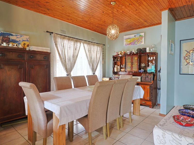 House For Sale in Montagu Central - Photo 6