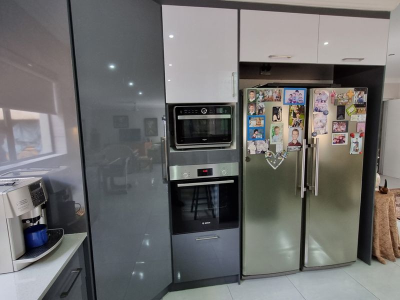 House For Sale in Magalieskruin - Photo 9