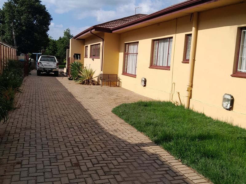 House For Sale in Polokwane Central - Photo 2