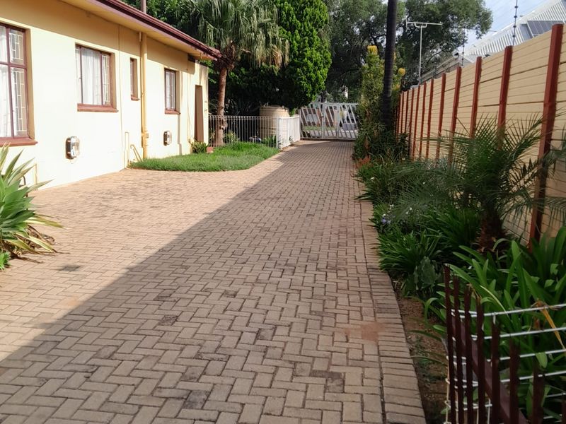 House For Sale in Polokwane Central - Photo 5