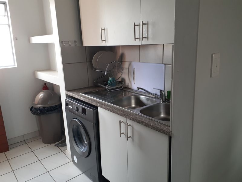 Apartment For Sale in Amberfield - Photo 4