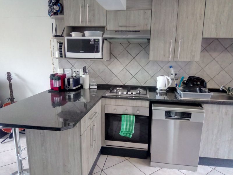 Apartment For Sale in Hatfield - Photo 7