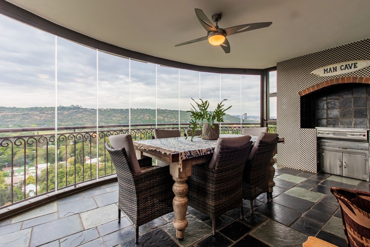 House For Sale in Rietondale - Photo 4