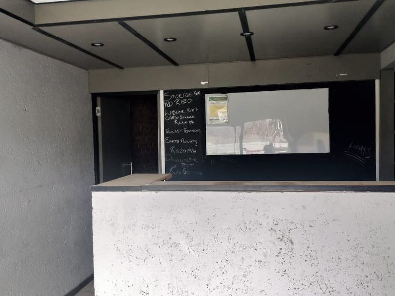 Commercial For Sale in Annadale - Photo 8