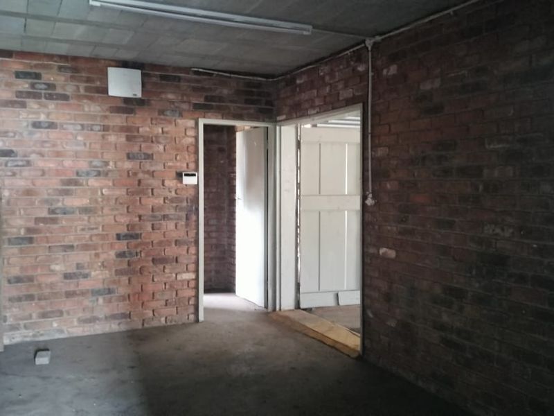 Commercial For Sale in Annadale - Photo 7