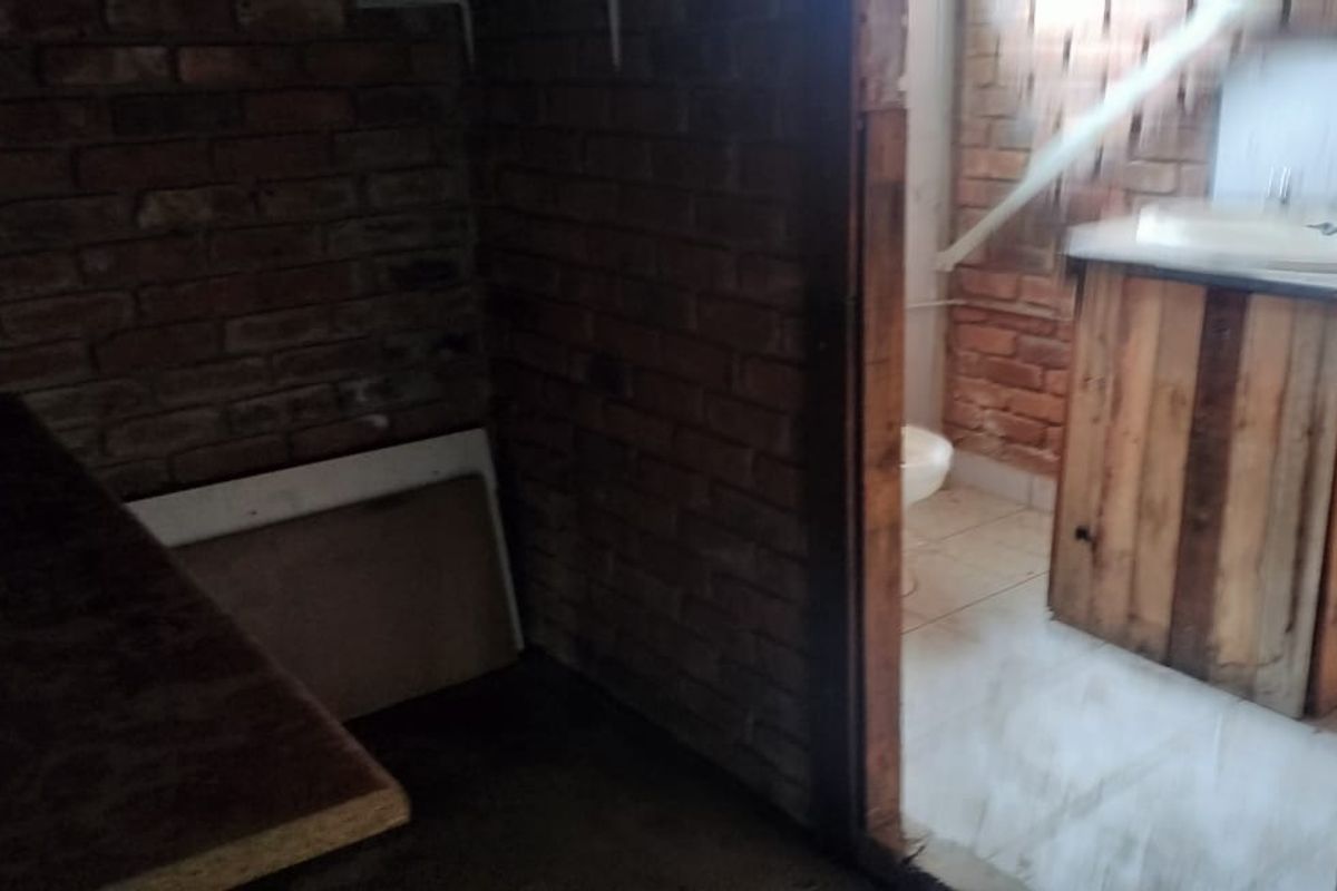 Commercial For Sale in Annadale - Photo 5