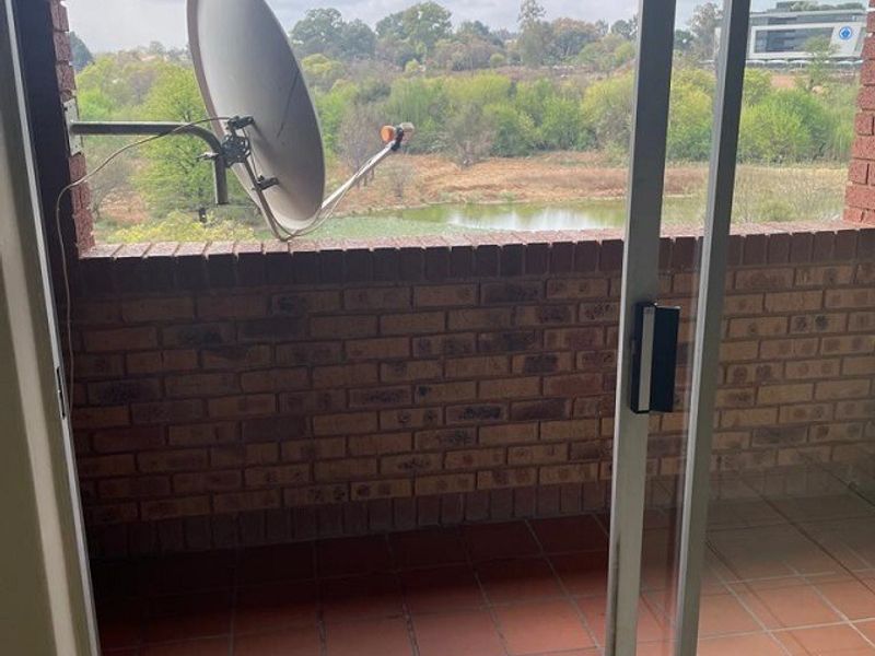 Apartment For Sale in Zwartkop - Photo 7