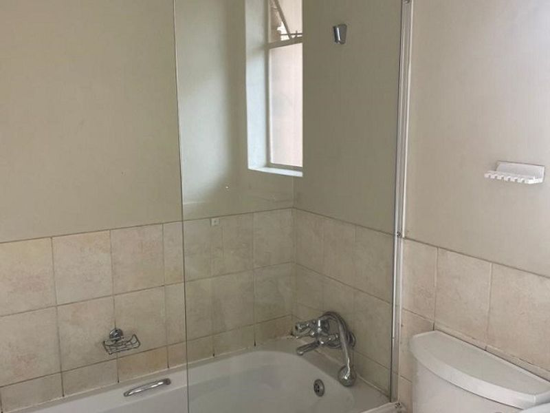 Apartment For Sale in Zwartkop - Photo 9