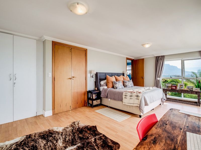 House For Sale in Woodbridge Island - Photo 10