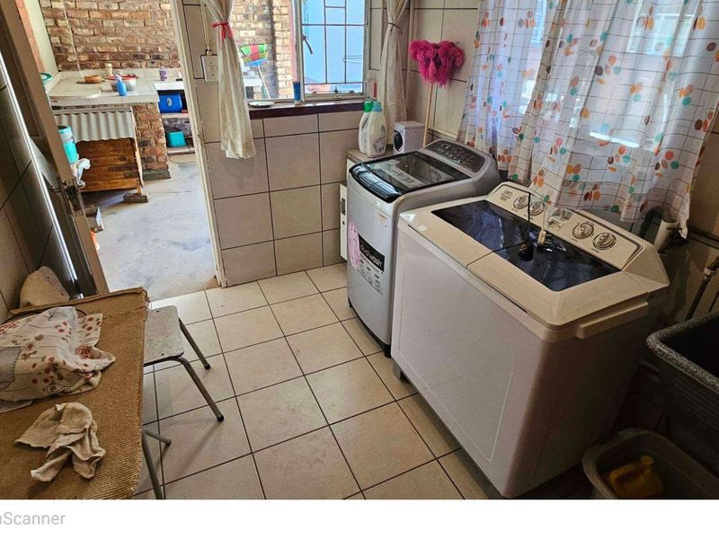 House For Sale in Greenside - Photo 8