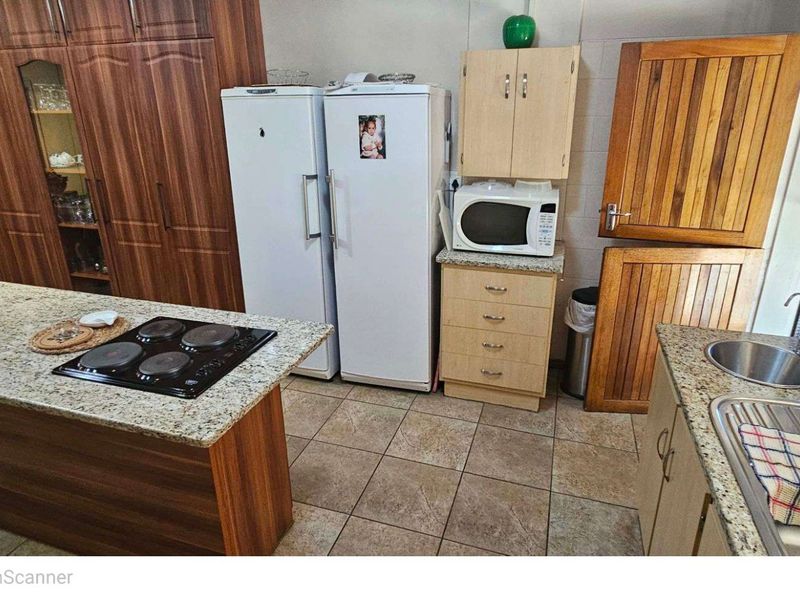 House For Sale in Greenside - Photo 6