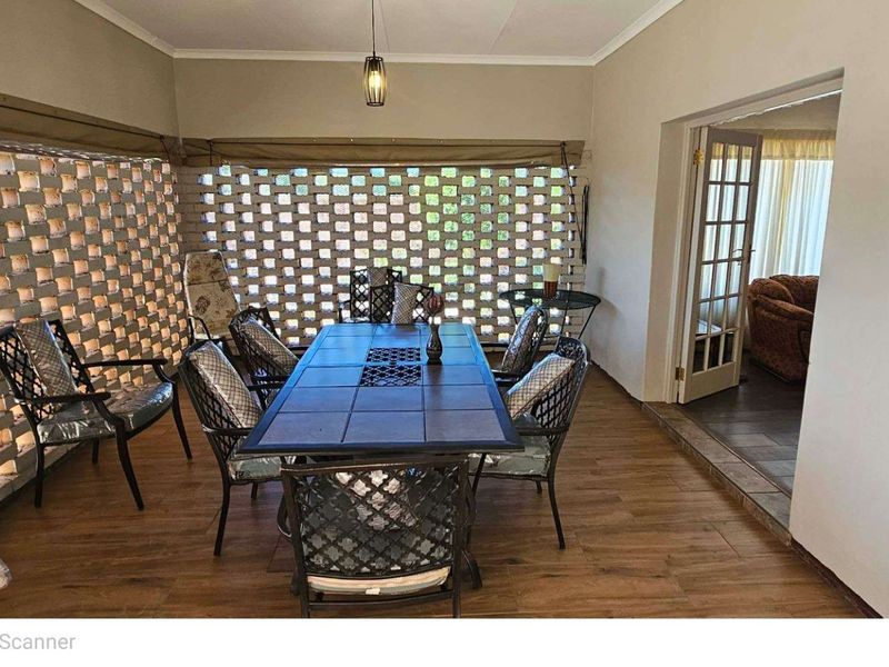 House For Sale in Greenside - Photo 10