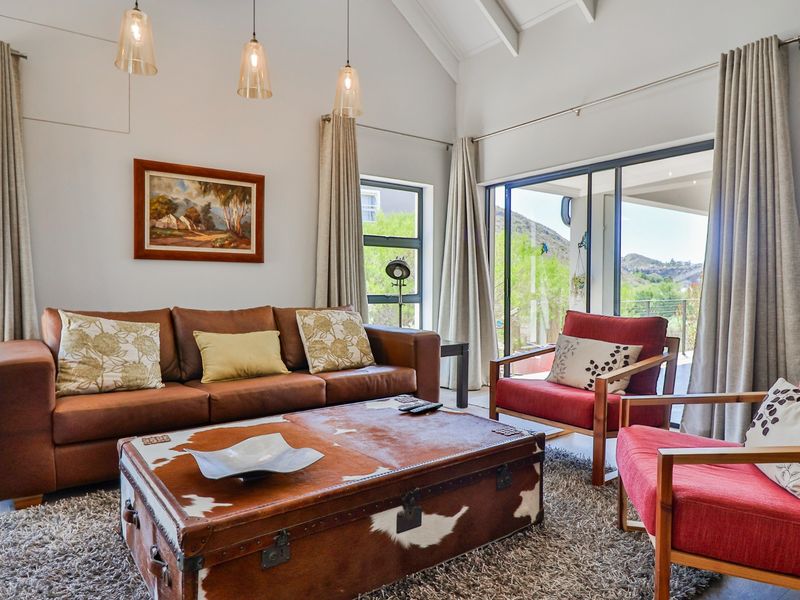 House For Sale in Montagu Central - Photo 6
