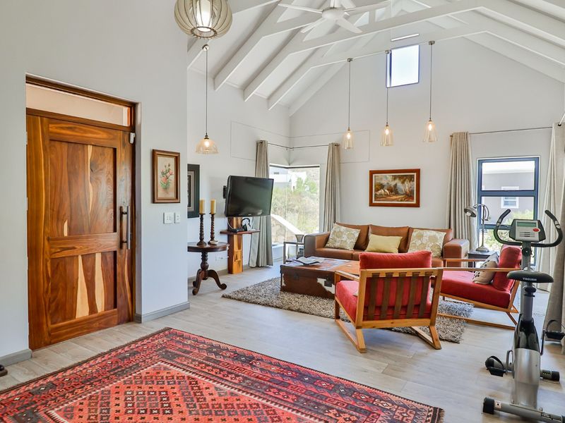 House For Sale in Montagu Central - Photo 3