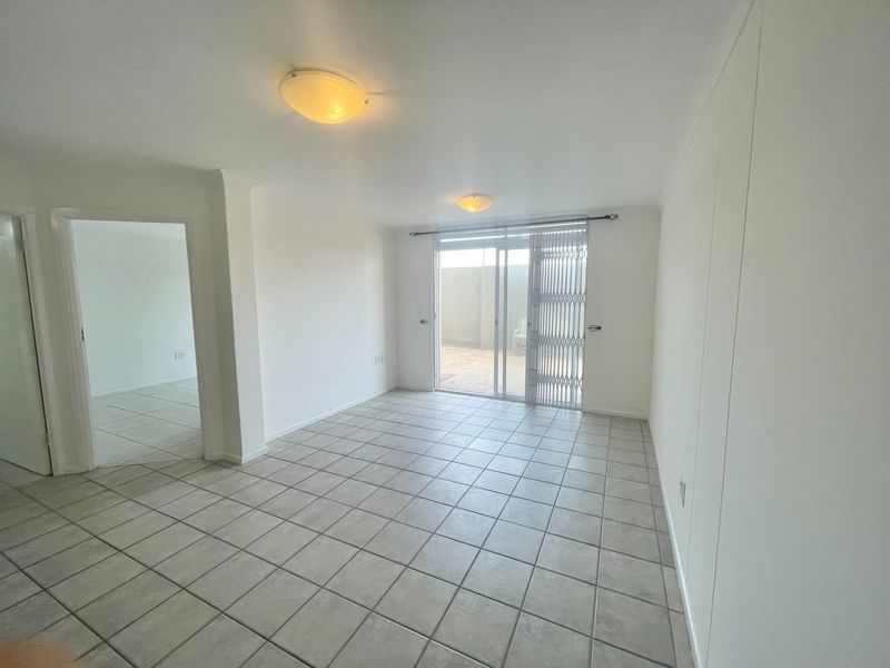 Apartment For Sale in Lagoon Beach - Photo 7