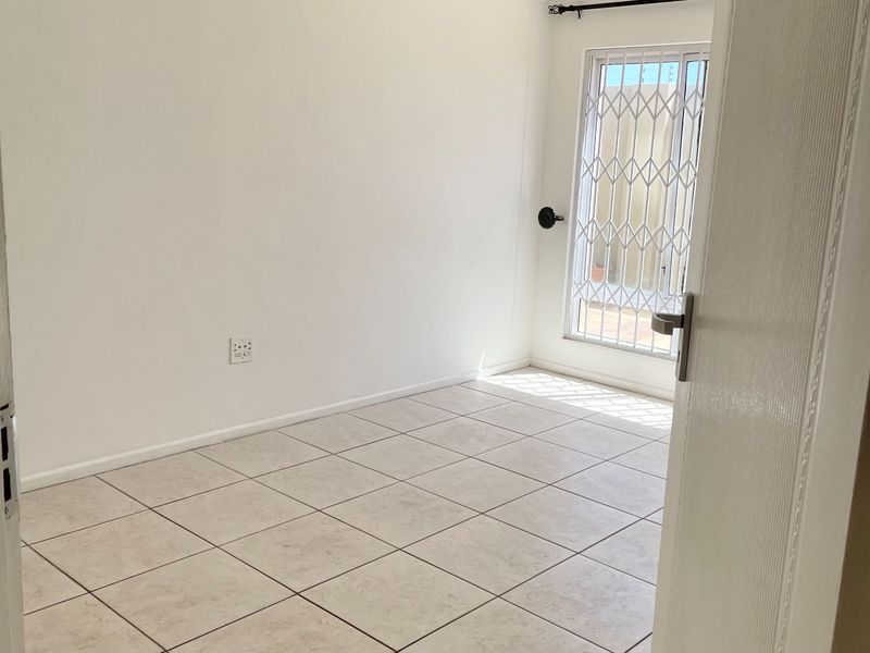 Apartment For Sale in Lagoon Beach - Photo 10