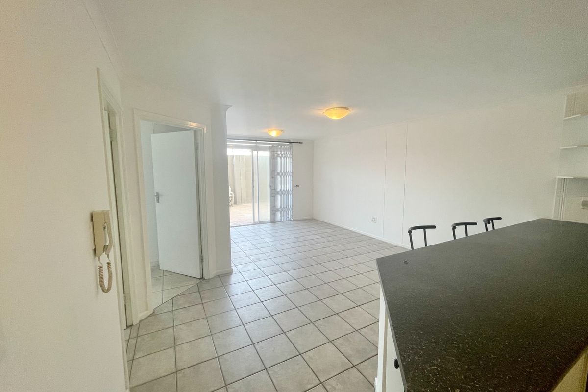 Apartment For Sale in Lagoon Beach - Photo 2