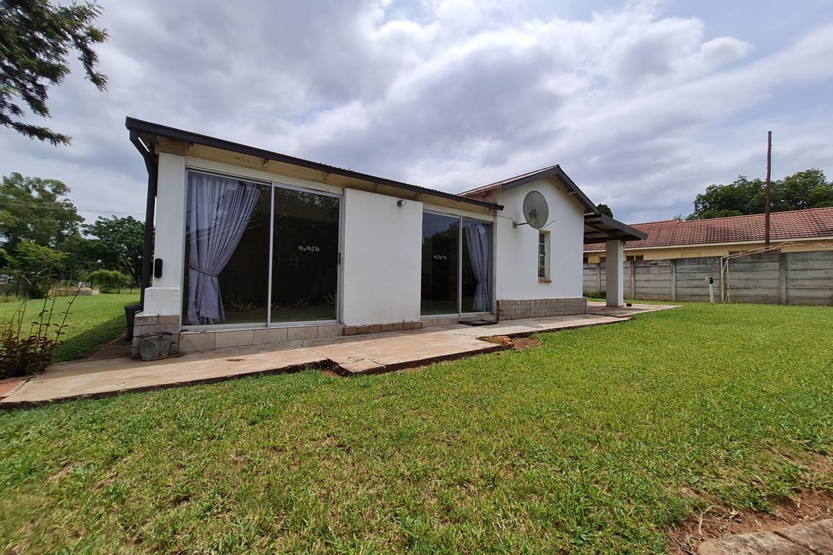 House For Sale in Modimolle Central - Photo 2