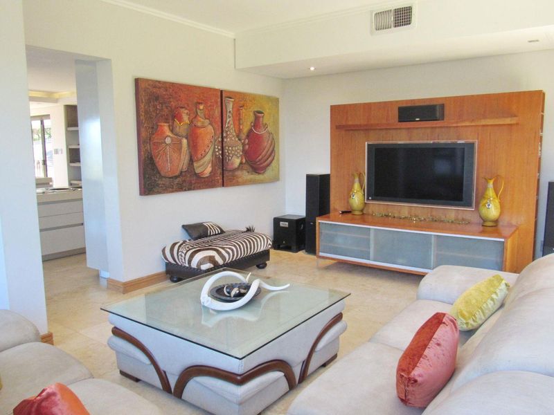 House For Sale in Hilltop Private Estate - Photo 5