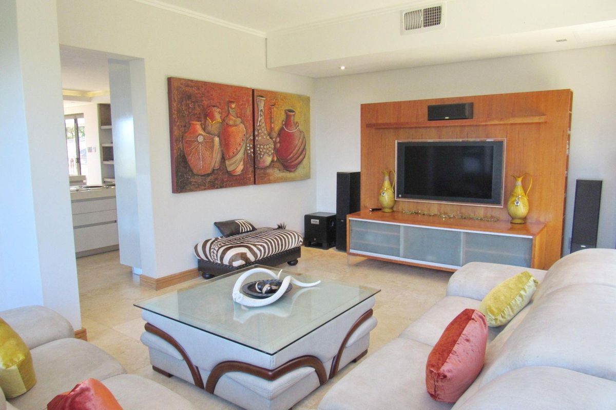 House For Sale in Hilltop Private Estate - Photo 5