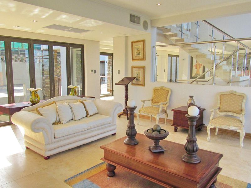 House For Sale in Hilltop Private Estate - Photo 4