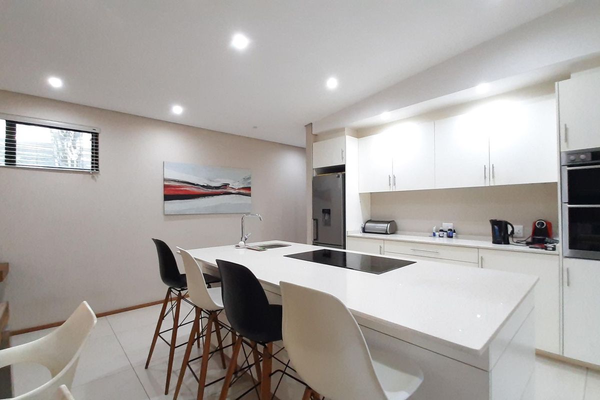 House For Sale in Ballito Central - Photo 2