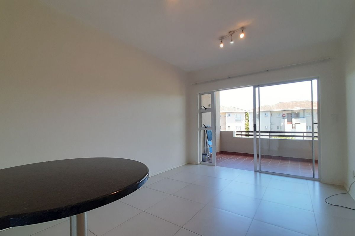 Apartment For Sale in Sheffield Manor - Photo 4