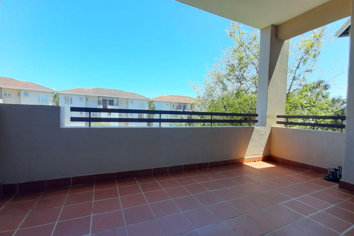 Apartment For Sale in Sheffield Manor - Photo 2